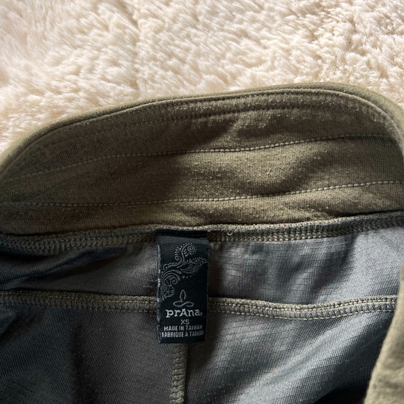 Prana joggers/sweats - Picture 4 of 5